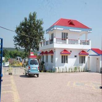 Cosy Pool Villa For Groupstay, Bhopal 3